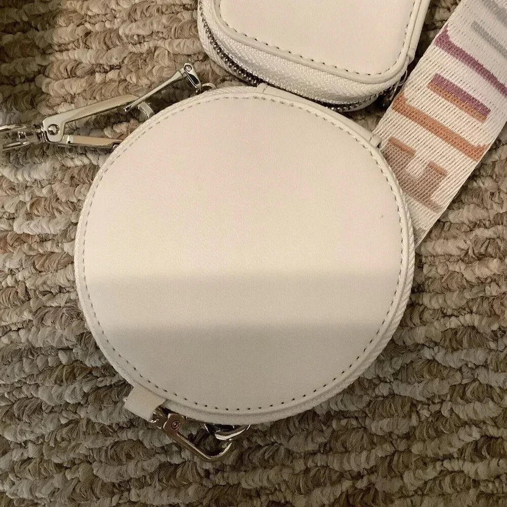 Steve Madden Neutral Coin Wallets & Neutral Shades Thick Strap Adjustable Strap. - Picture 6 of 7